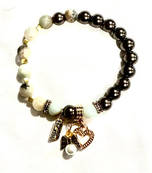 Gorgeous angel and hear grey and white bracelet